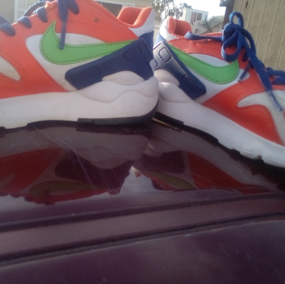 sz4 y Nike